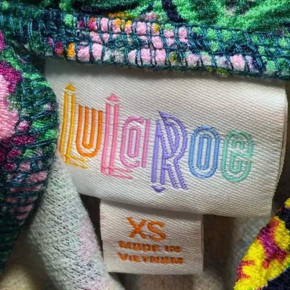 NWT LuLaRoe Cassie Skirt Size XS - Picture 3 of 3